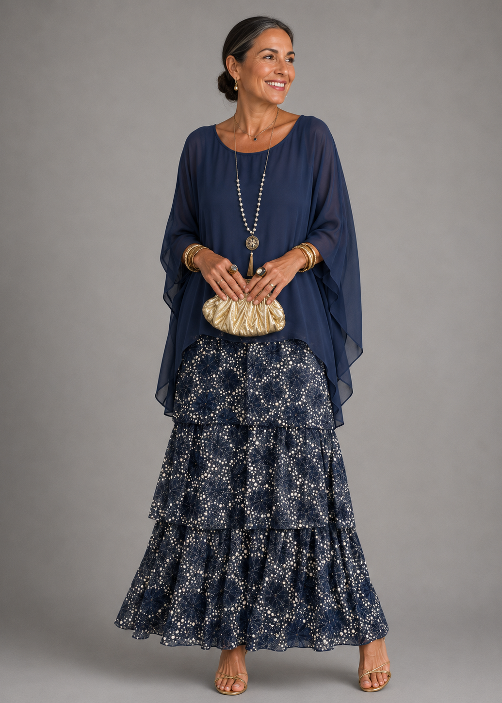 Valentina - Elegante vestido maxi de capas