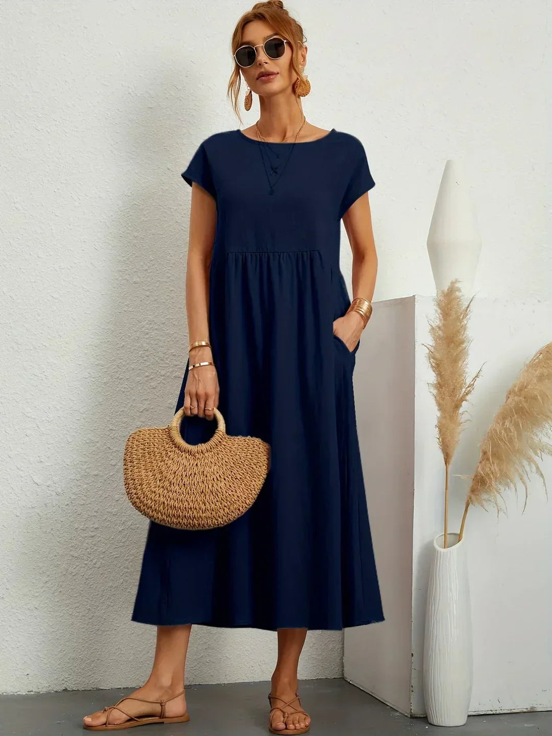 Valentina - Elegante vestido midi favorecedor