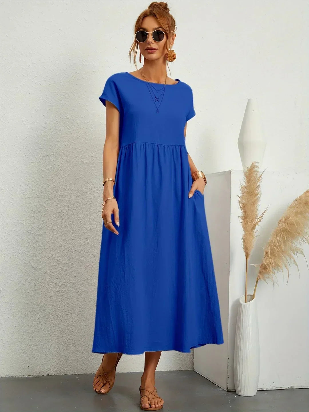 Valentina - Elegante vestido midi favorecedor