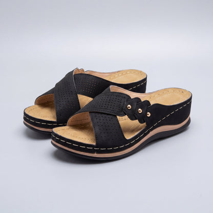 CORA™ | SANDALIAS LIGERAS CON TACÓN EN CUÑA PARA UNA COMODIDAD ESTABLE
