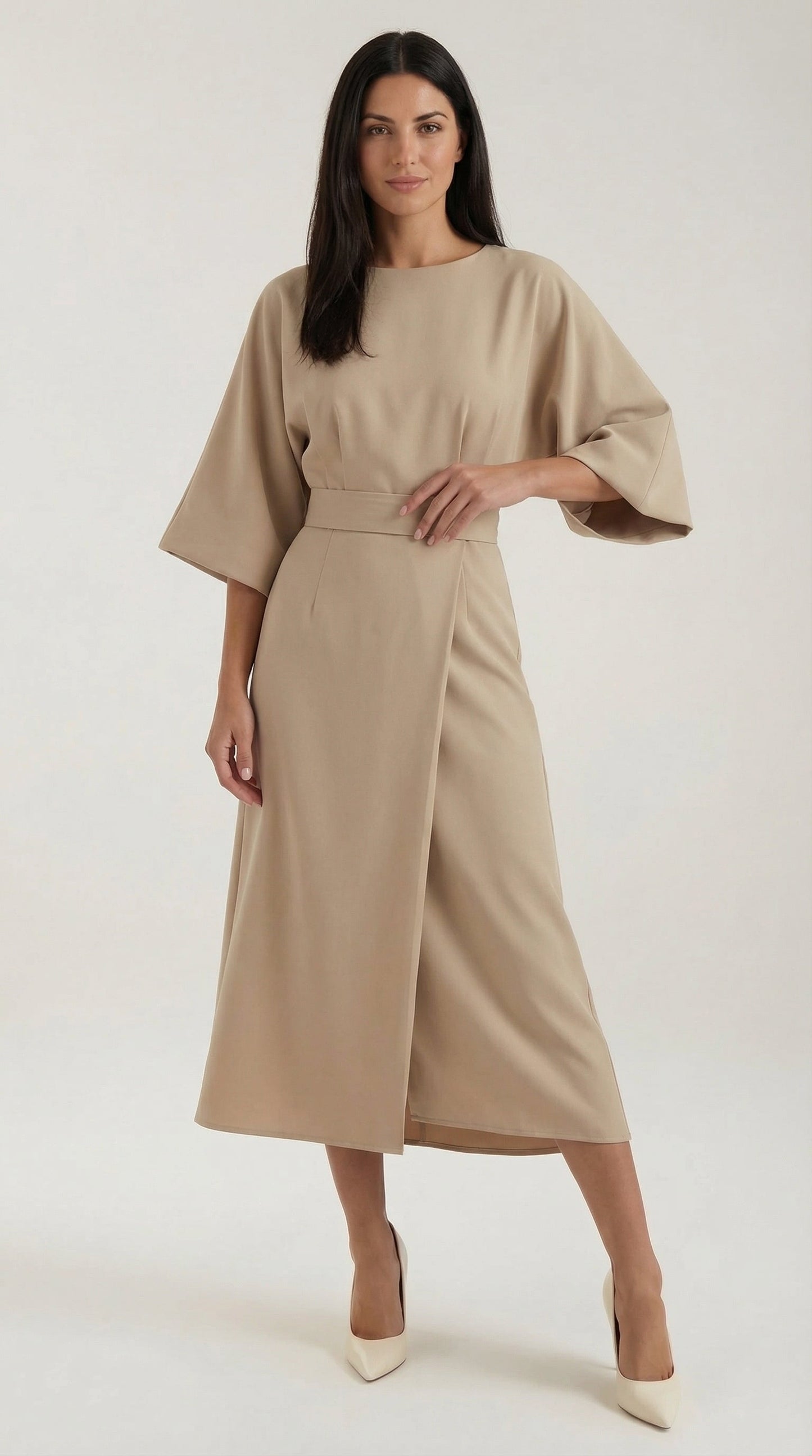 Vestido largo de Ana con cinturón