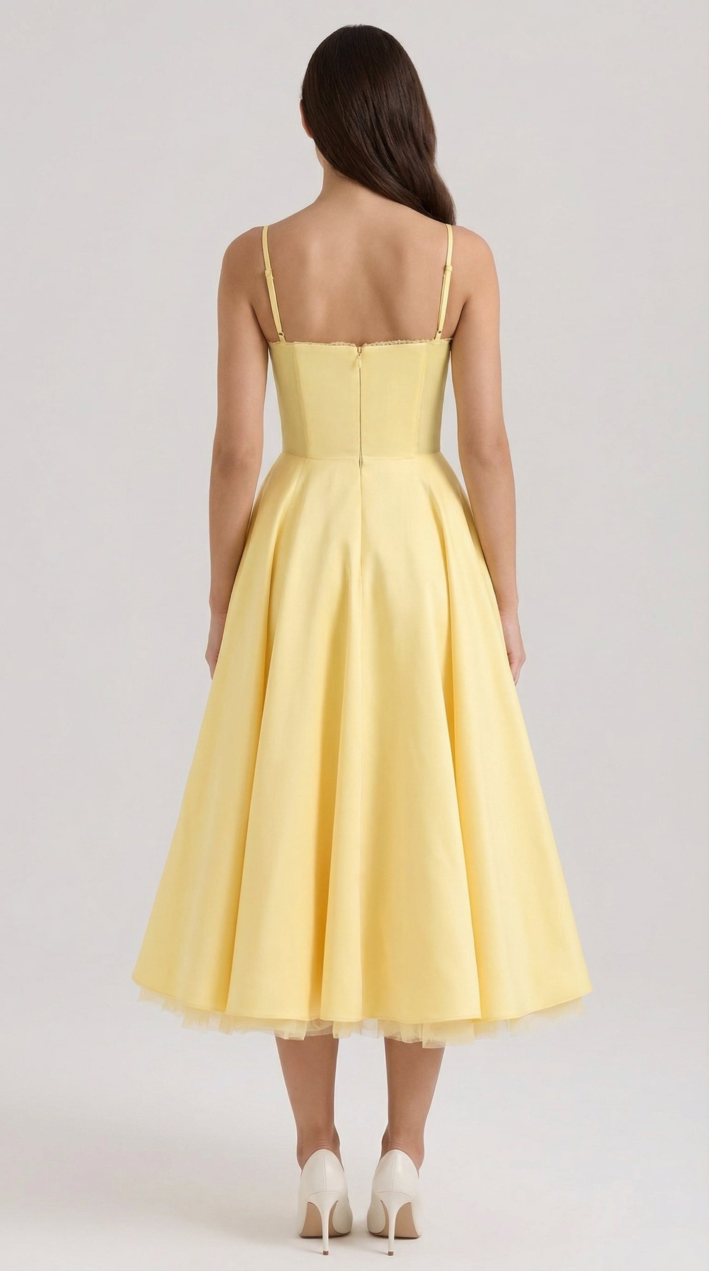 Vestido de tul y midi de Isold