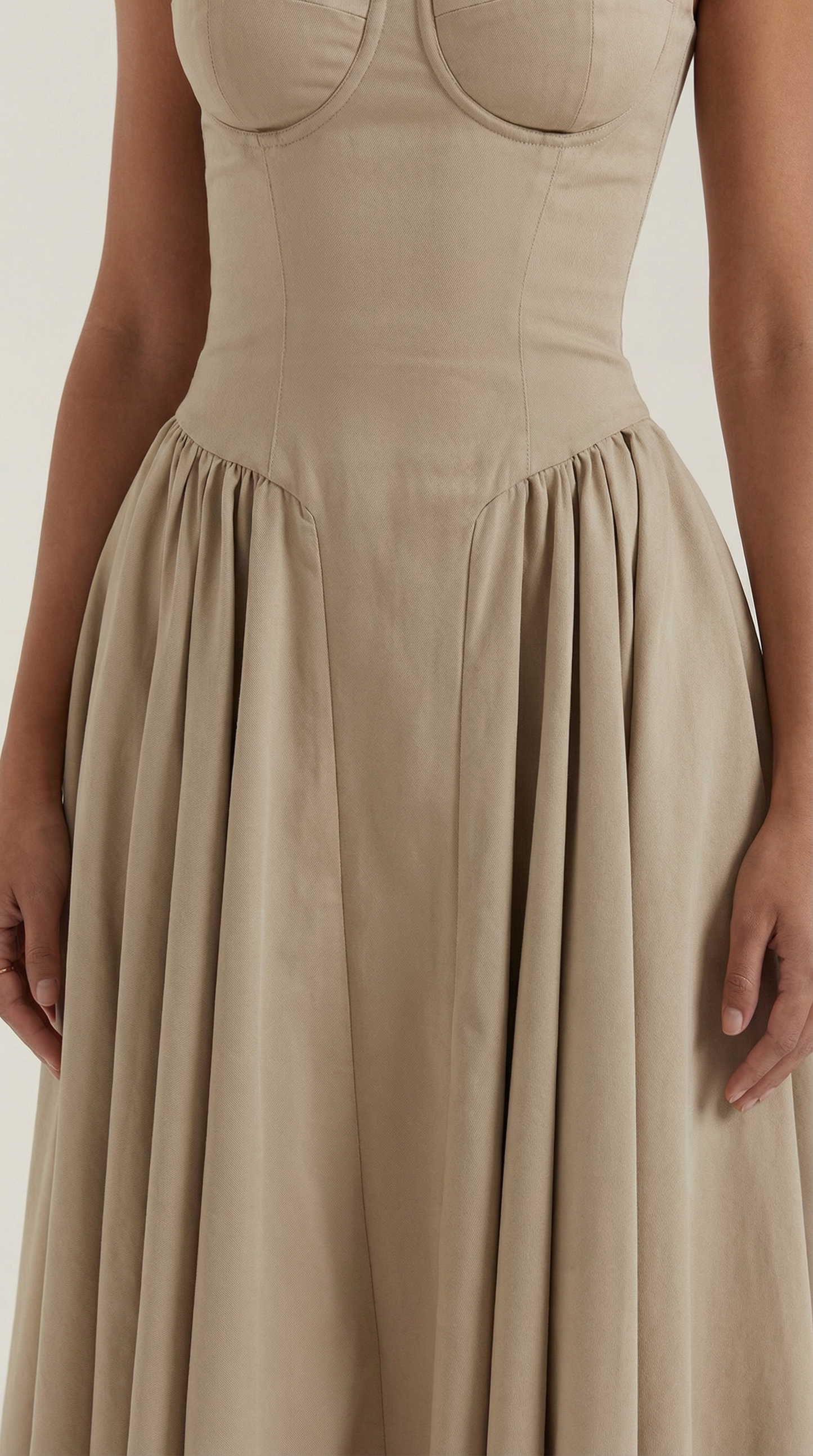 Vestido midi con corsé Odette